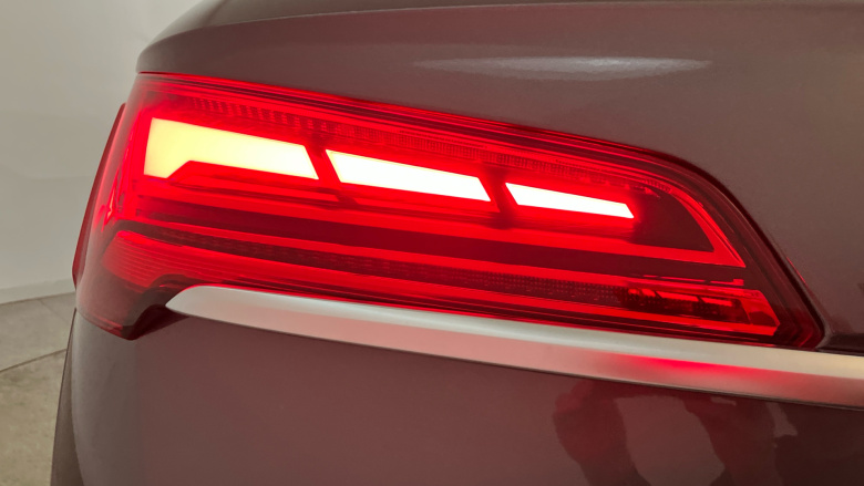 Audi Q5 40 TDI Quattro S Line 5dr S Tronic [Tech Pack Pro] Diesel Estate